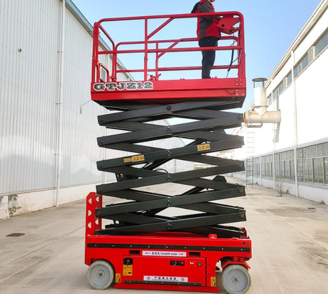 成都自行走移动式升降机